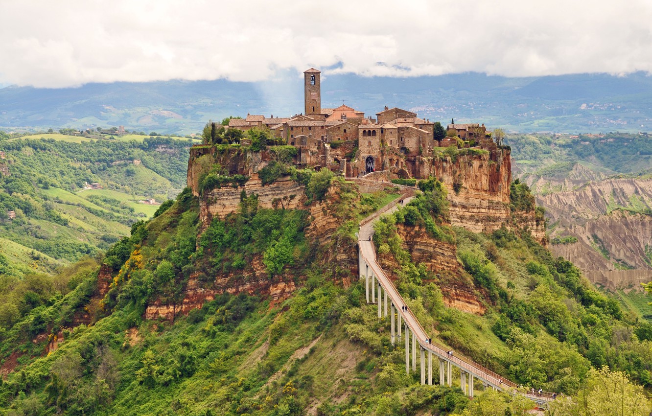 Civita di Bagnoregio – an amazing place you must not miss in Italy!