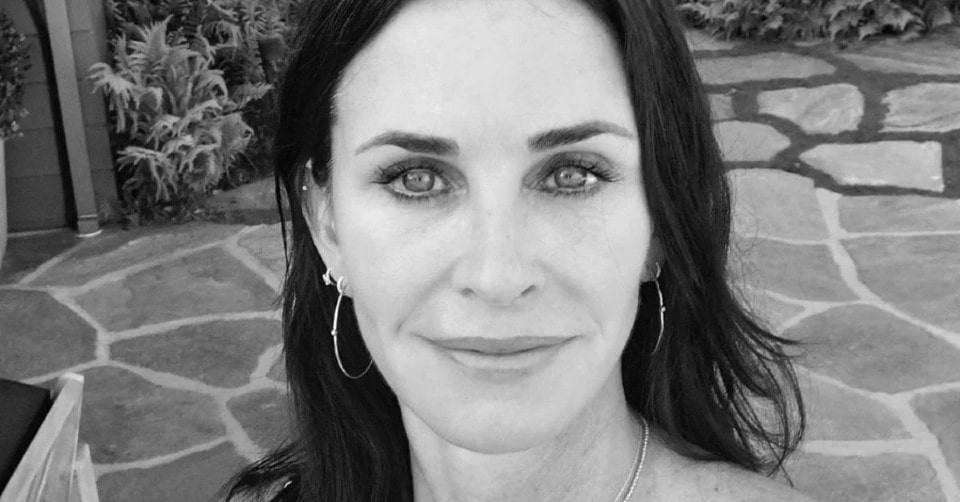 Is Courtney Cox all right? After her most recent appearance, the “Friends” star raised concerns among millions of fans worldwide.