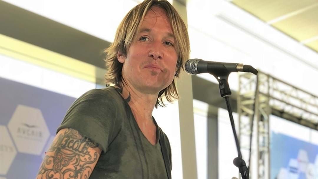 Keith Urban Returns Home after Prostate Cancer Treatment