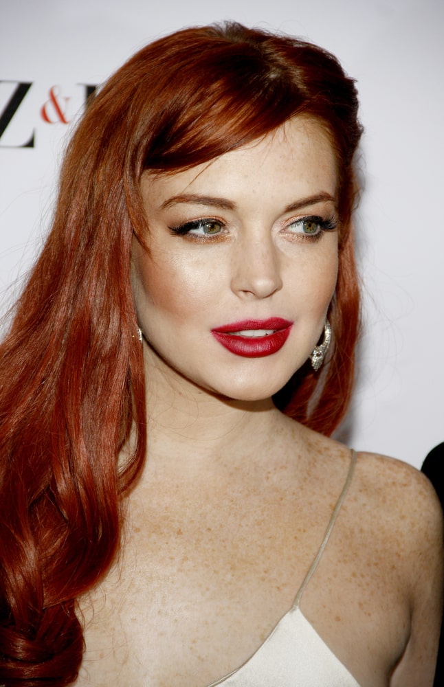 At the age of 37, Lindsay Lohan gives birth to her first child with Bader Shammas.