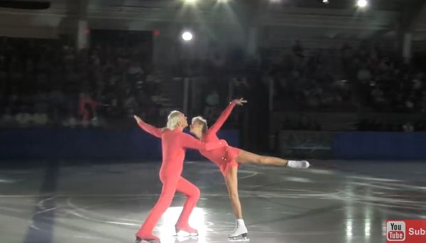 He is 83 years old, she is 79 years old, and they have returned to the ice. Olympic champions give an amazing performance. - NEWS FROM MEDIABLOG