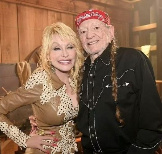 Discover Willie Nelson’s Artisan Log Cabin: The Birthplace of “Shotgun Willie”