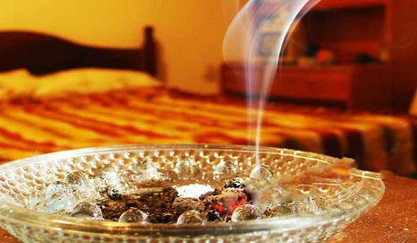 How to Get Rid of Cigarette Smell in Your Home: Simple and Effective Ways
