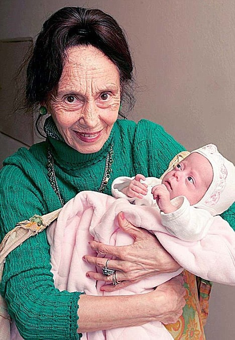 At the age of 66, woman gave birth to her first child